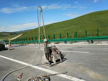 钦南公路地基基础注浆加固